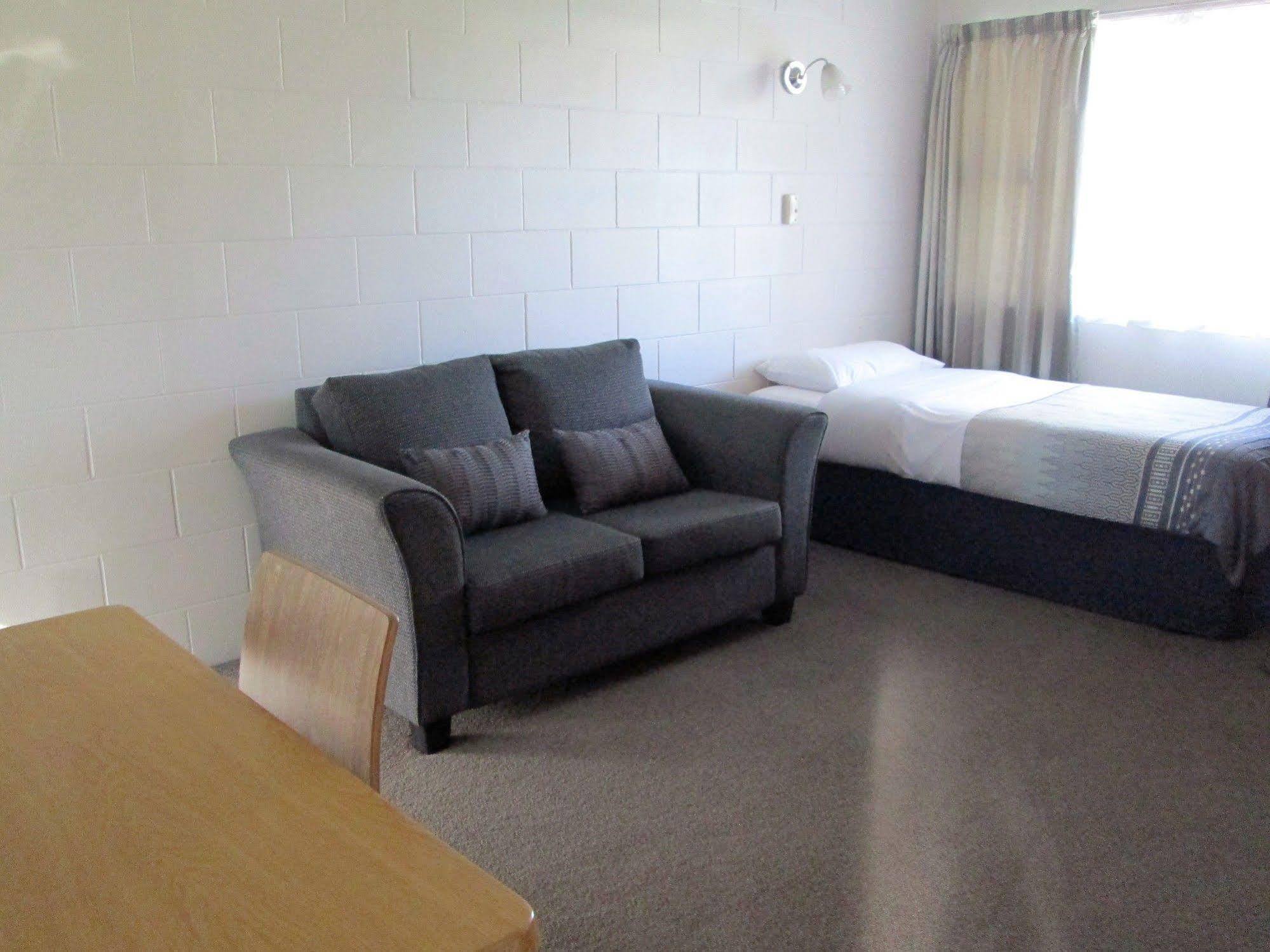 Colonial Motel Papakura Ngoại thất bức ảnh