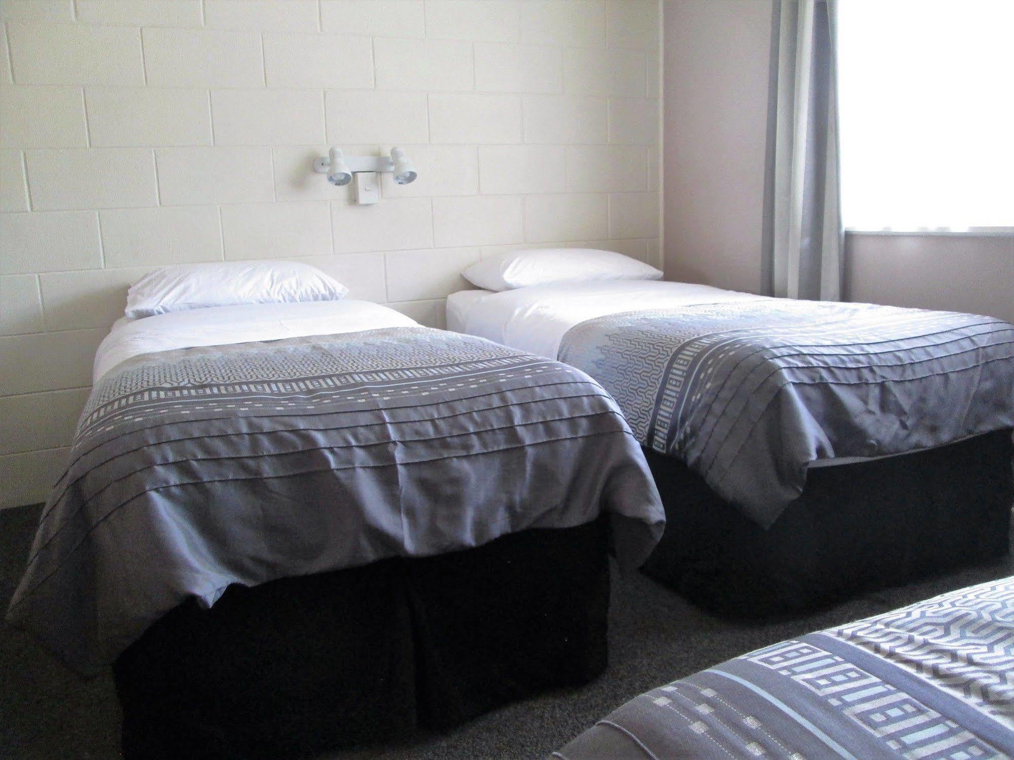 Colonial Motel Papakura Ngoại thất bức ảnh